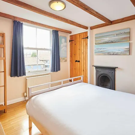 Host & - Sunbeam 度假居 *