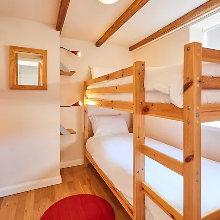 Host & - Sunbeam Lythe